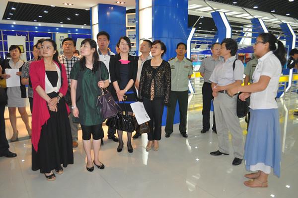 全心打造持久有效的食品安全体系——青岛市政协委员在ug环球药业集团召开食品安全论坛