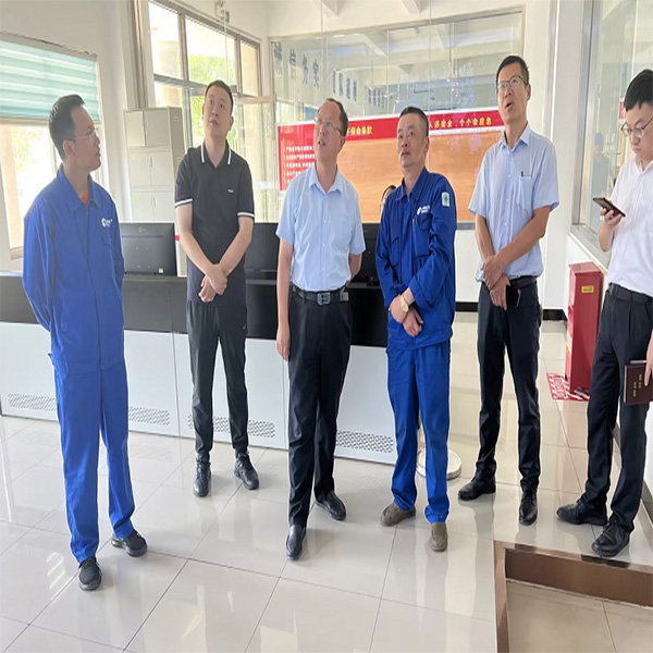 滨海区党工委副书记张振城一行到山东ug环球调研指导